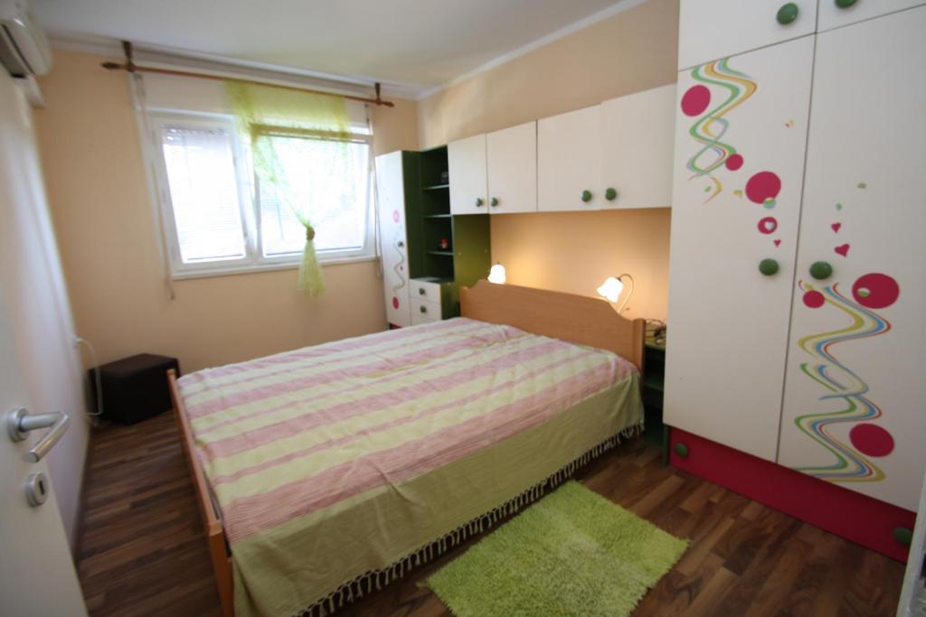 Apartments Tena With Private Parking PUY Quarto foto