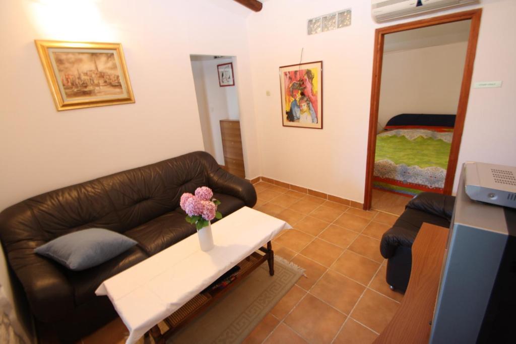 Apartments Tena With Private Parking PUY Quarto foto